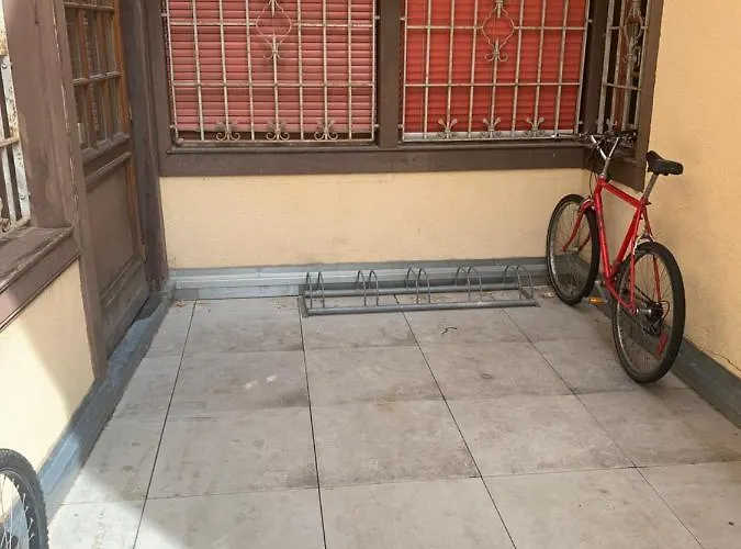 Historical Town Center Cosy Flat Апартаменты